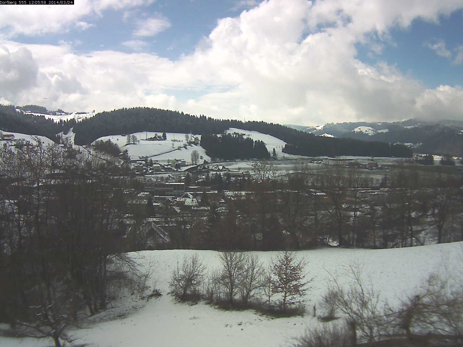 Webcam-Bild: Aussicht vom Dorfberg in Langnau 20140324-120600