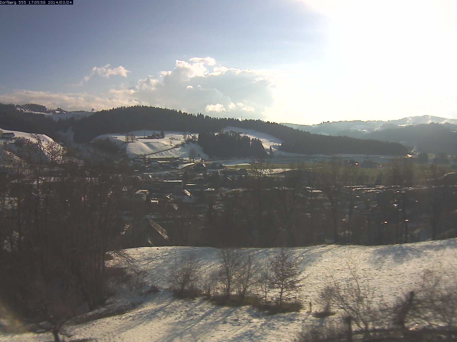 Webcam-Bild: Aussicht vom Dorfberg in Langnau 20140324-170600