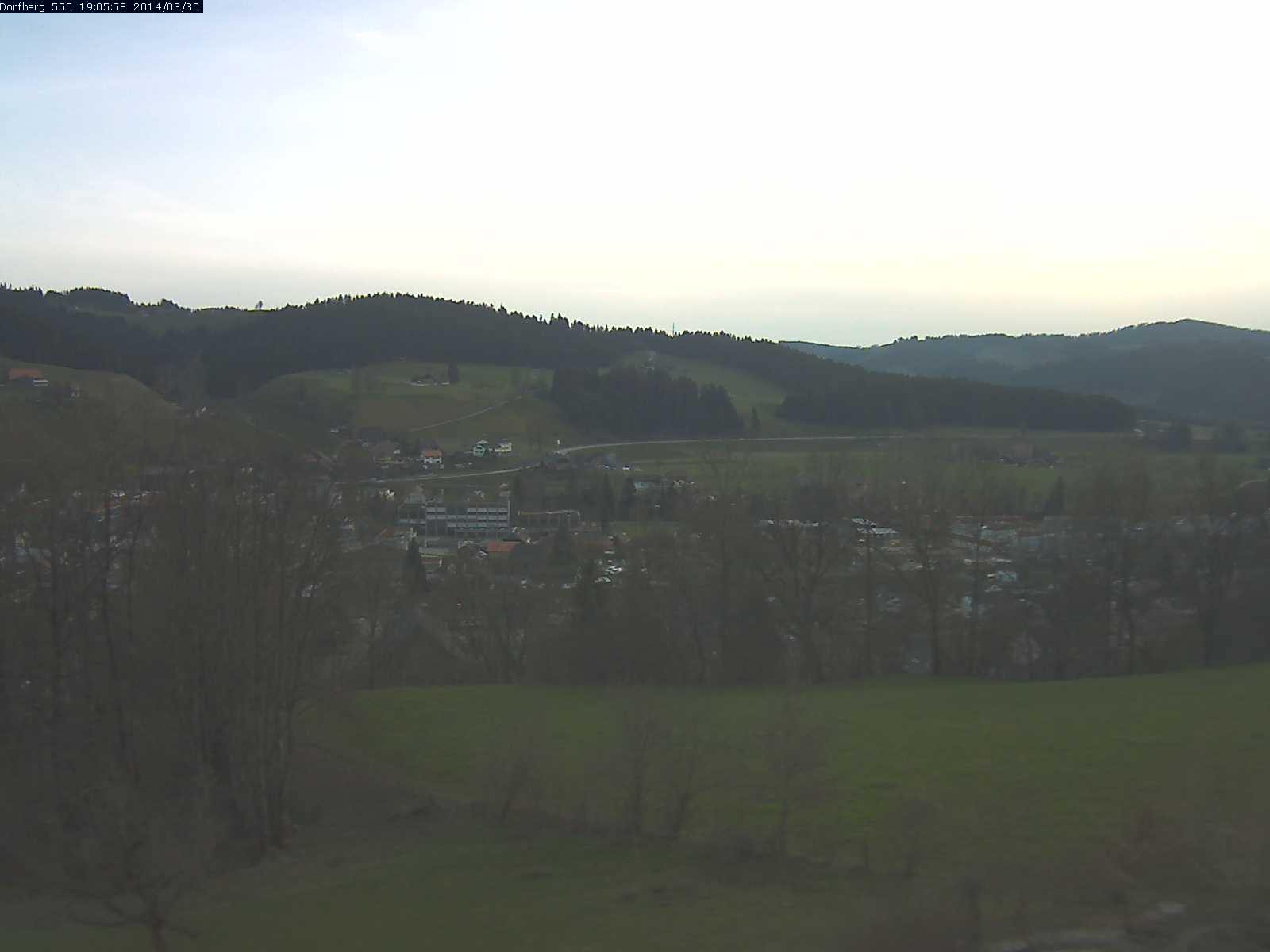 Webcam-Bild: Aussicht vom Dorfberg in Langnau 20140330-190600