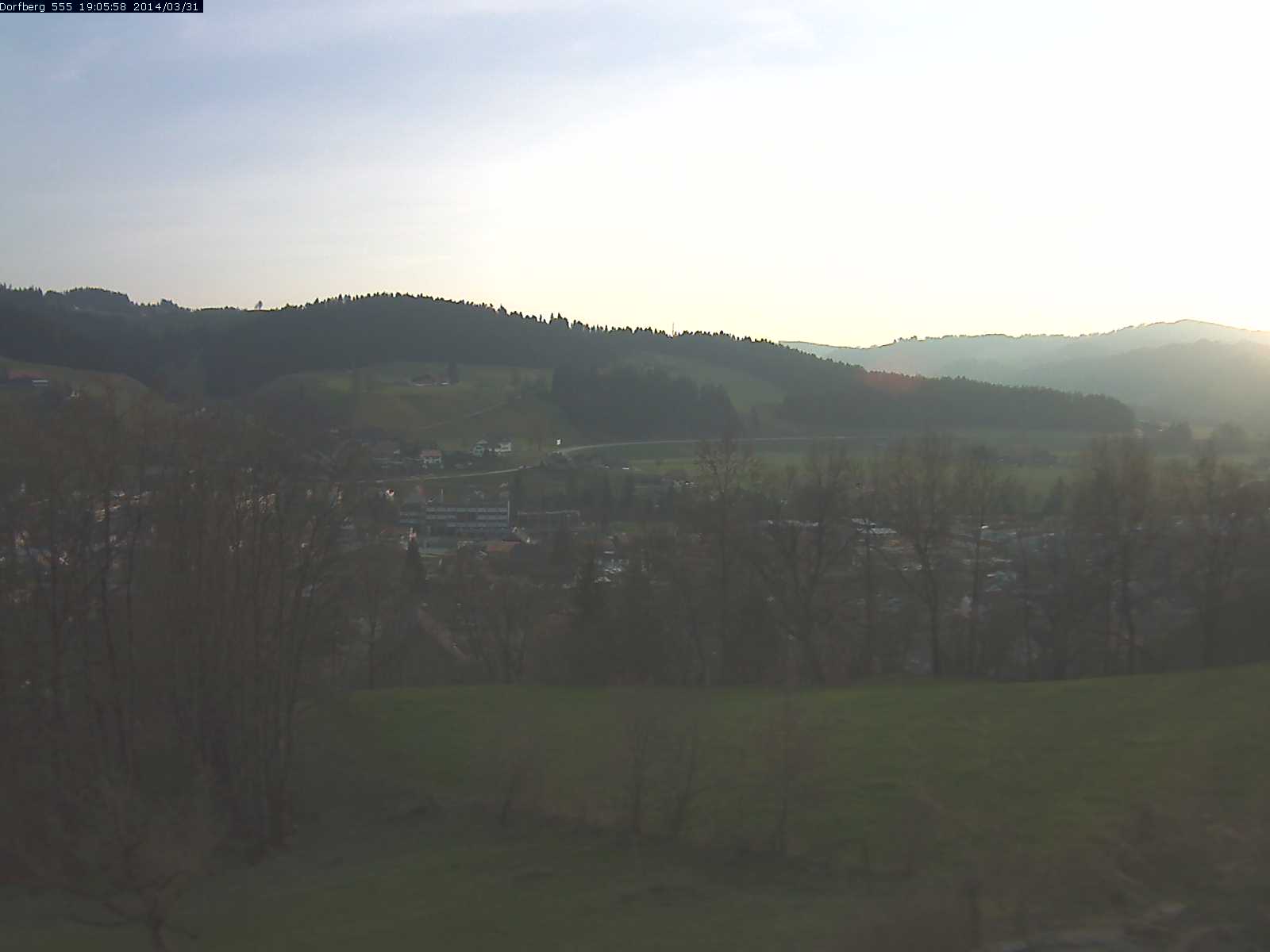 Webcam-Bild: Aussicht vom Dorfberg in Langnau 20140331-190600
