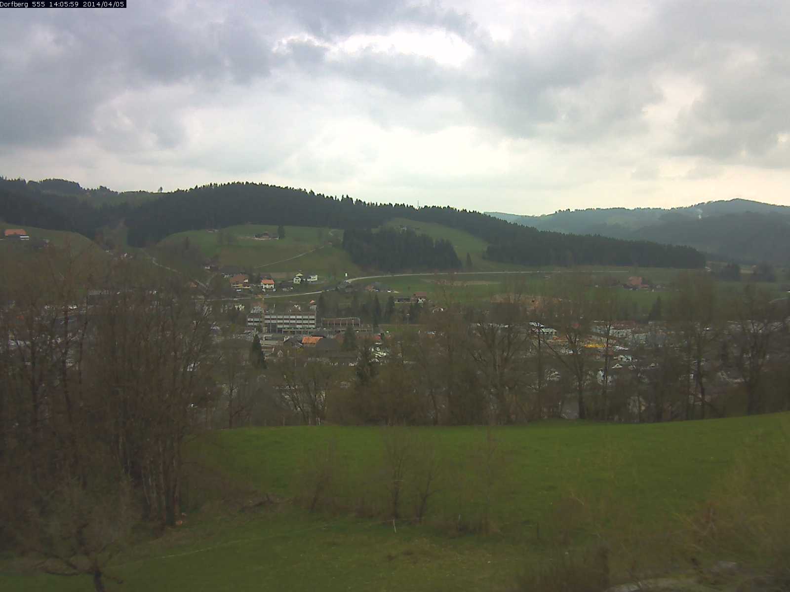 Webcam-Bild: Aussicht vom Dorfberg in Langnau 20140405-140600