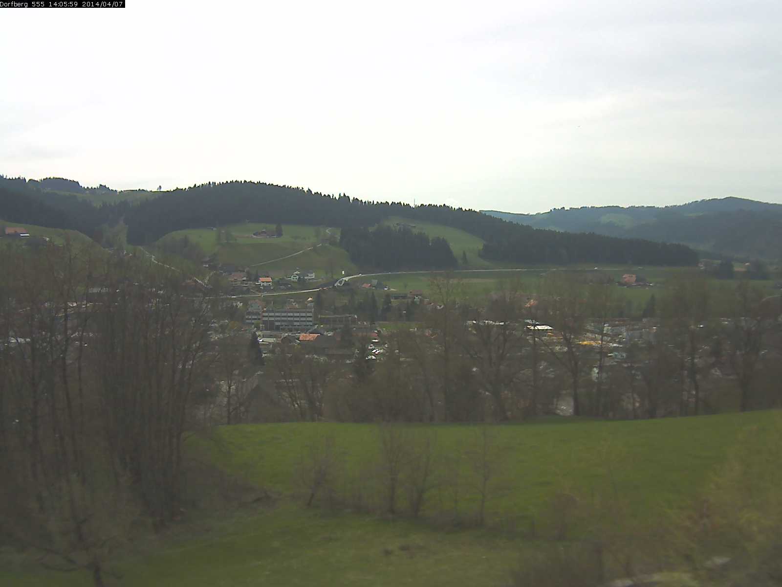 Webcam-Bild: Aussicht vom Dorfberg in Langnau 20140407-140600