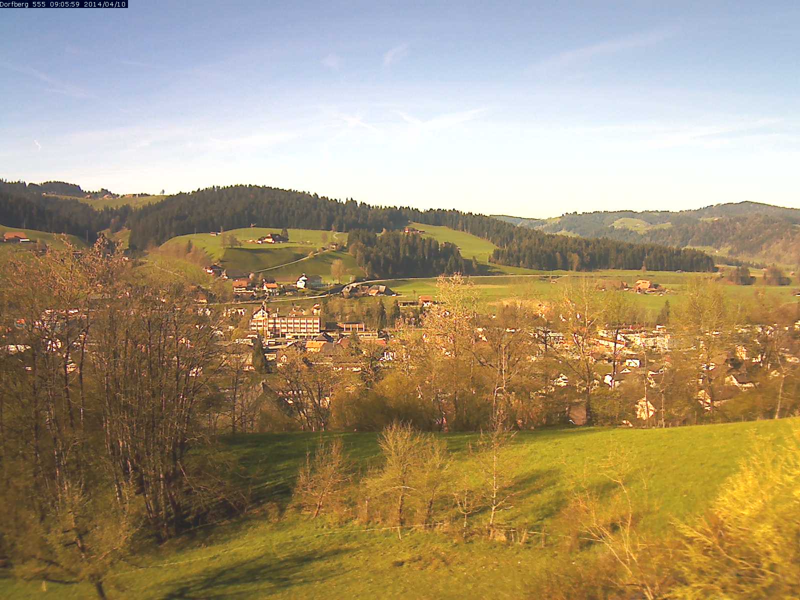 Webcam-Bild: Aussicht vom Dorfberg in Langnau 20140410-090600