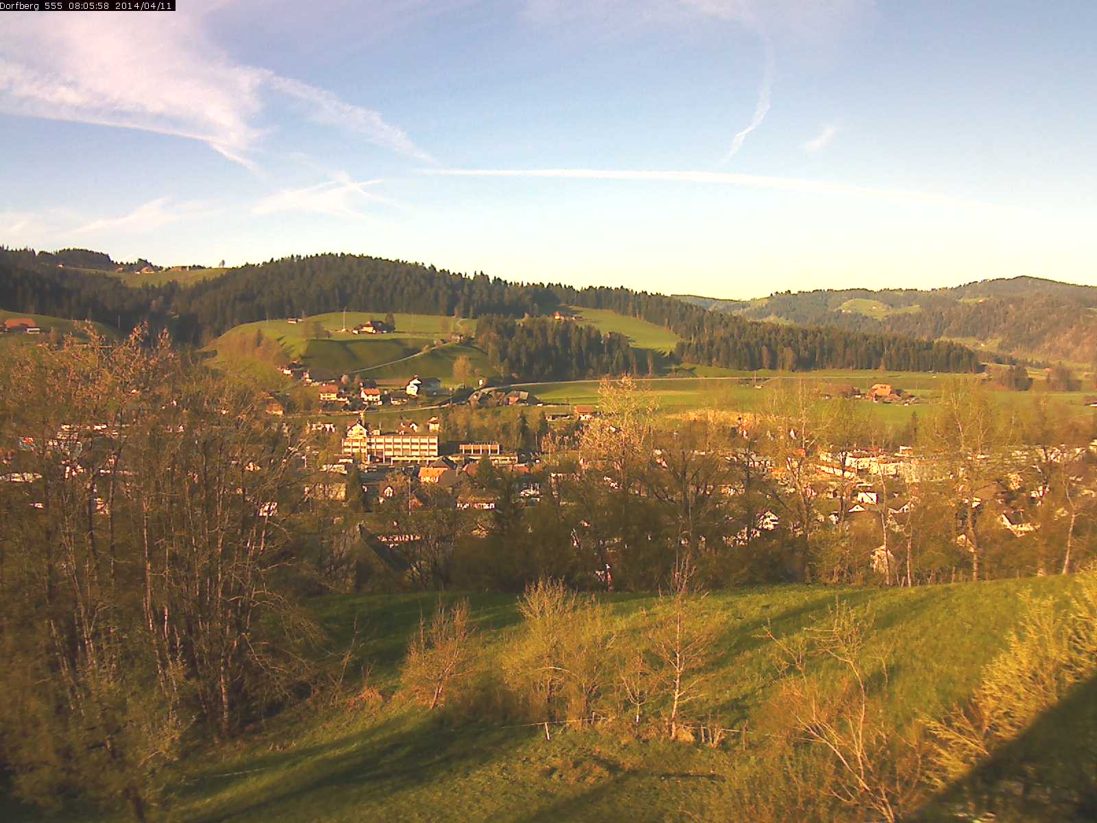 Webcam-Bild: Aussicht vom Dorfberg in Langnau 20140411-080600