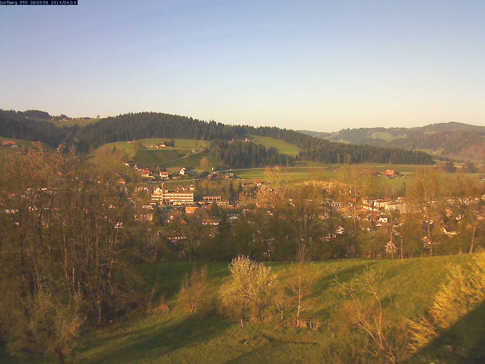 Webcam-Bild: Aussicht vom Dorfberg in Langnau 20140414-080600