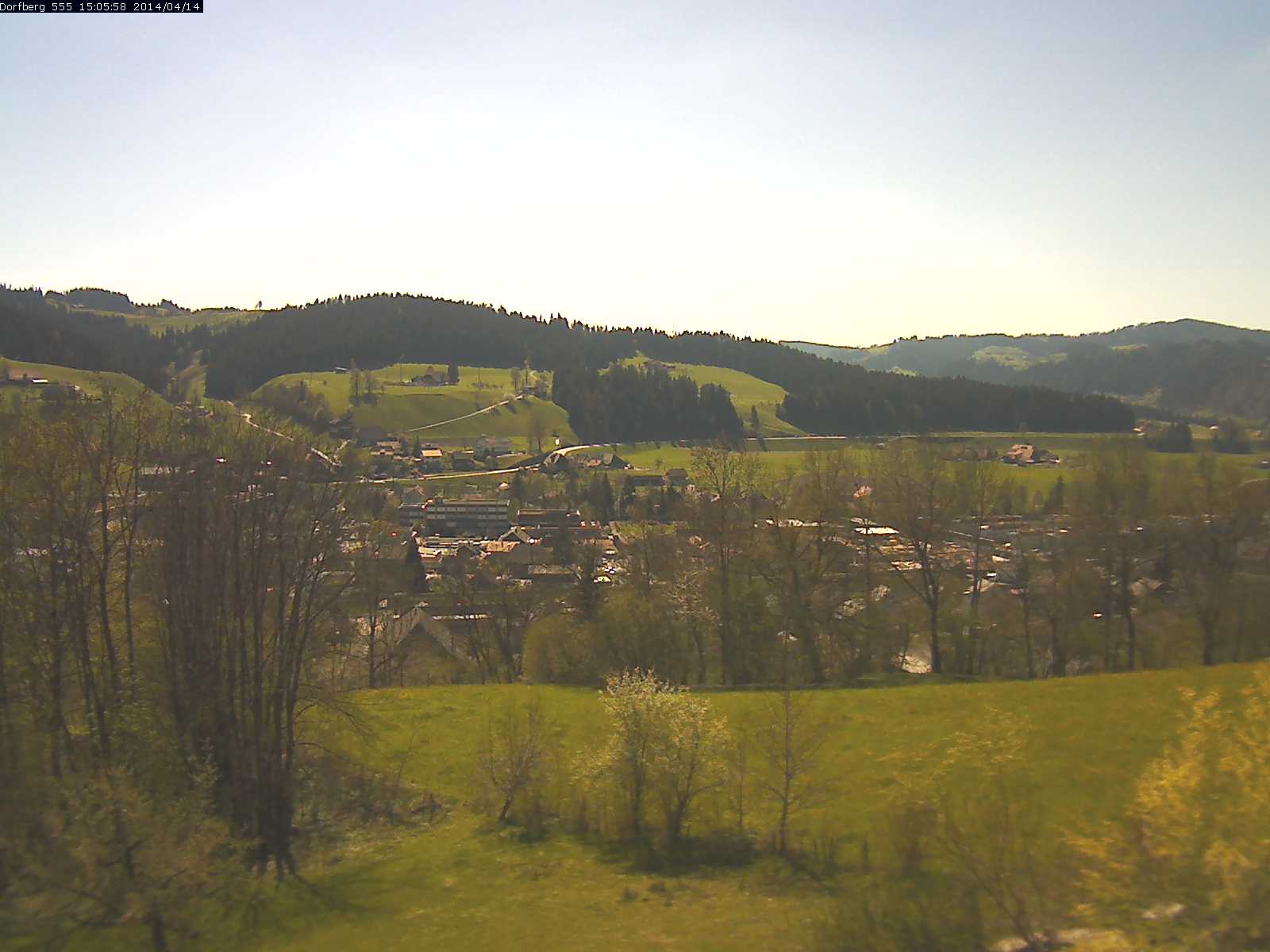 Webcam-Bild: Aussicht vom Dorfberg in Langnau 20140414-150600