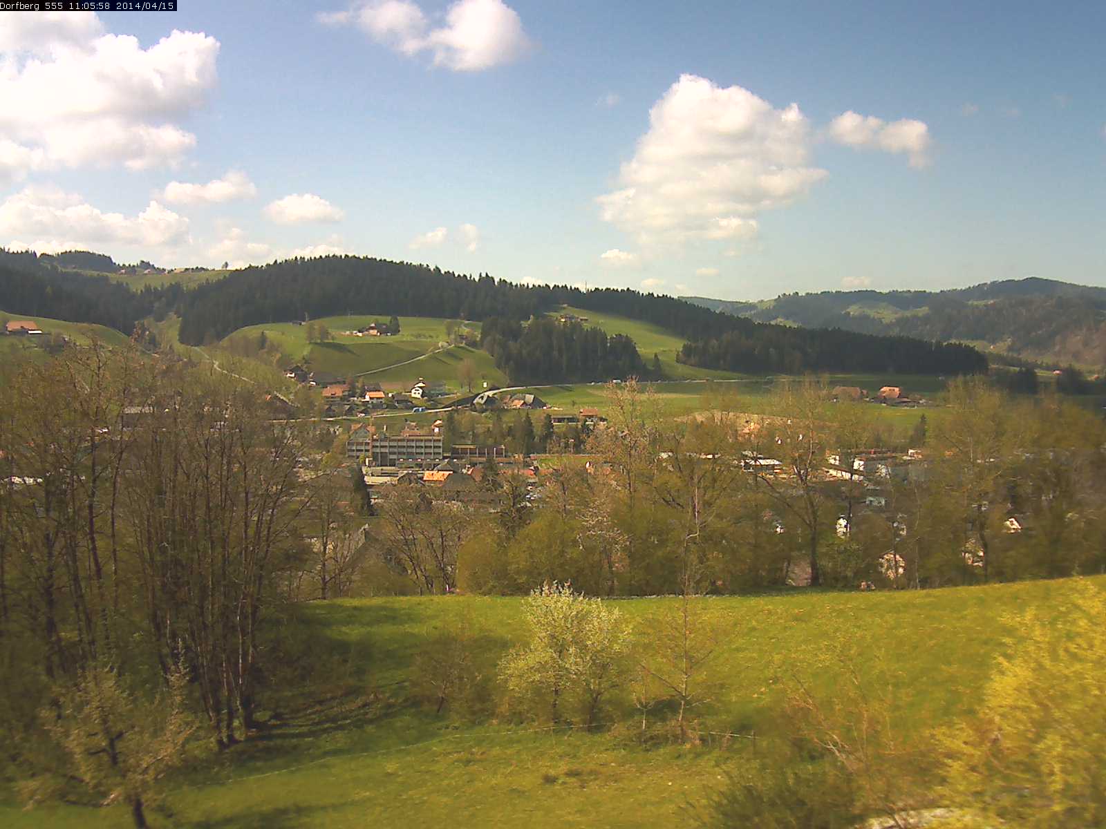 Webcam-Bild: Aussicht vom Dorfberg in Langnau 20140415-110600