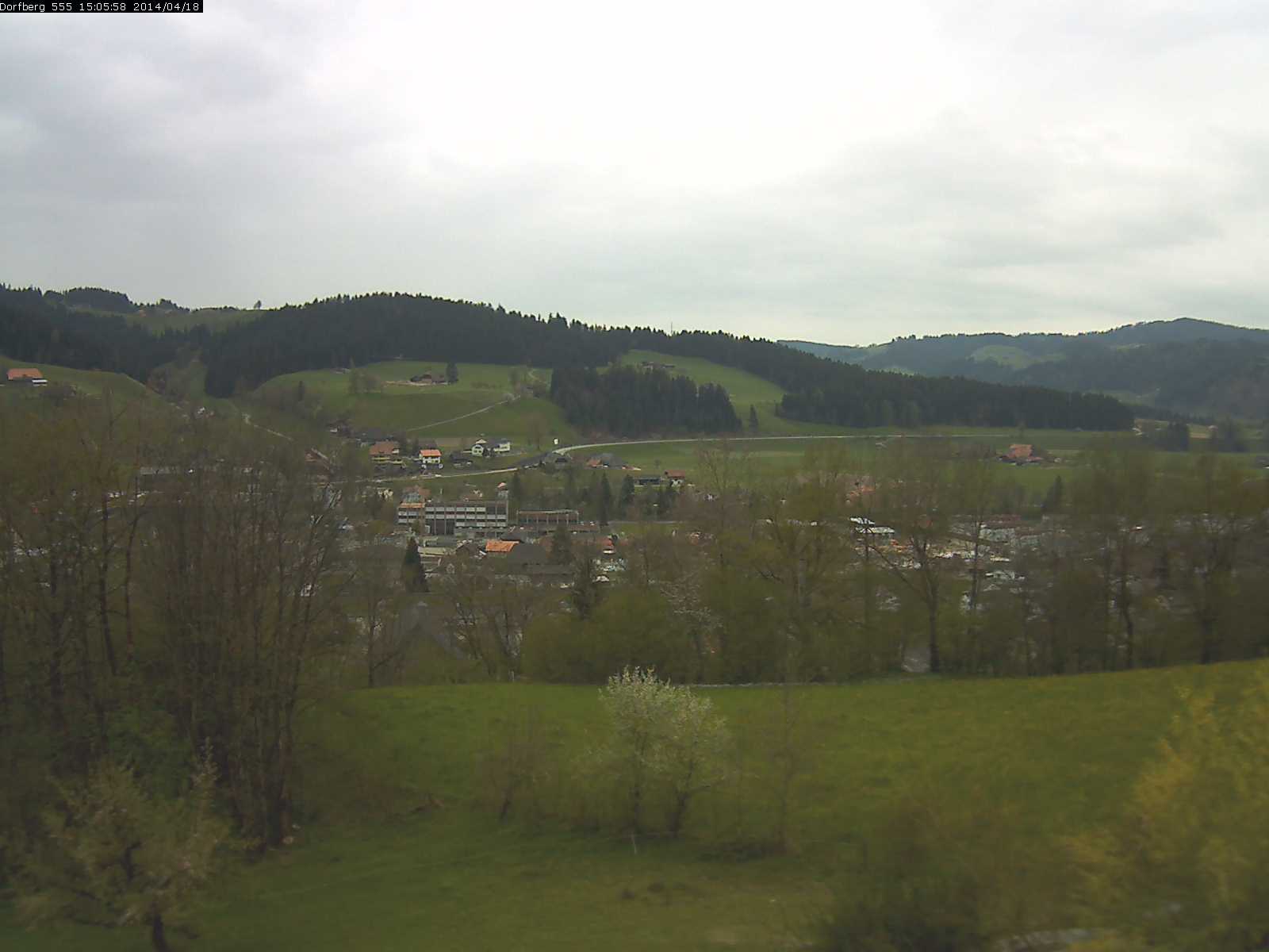 Webcam-Bild: Aussicht vom Dorfberg in Langnau 20140418-150600