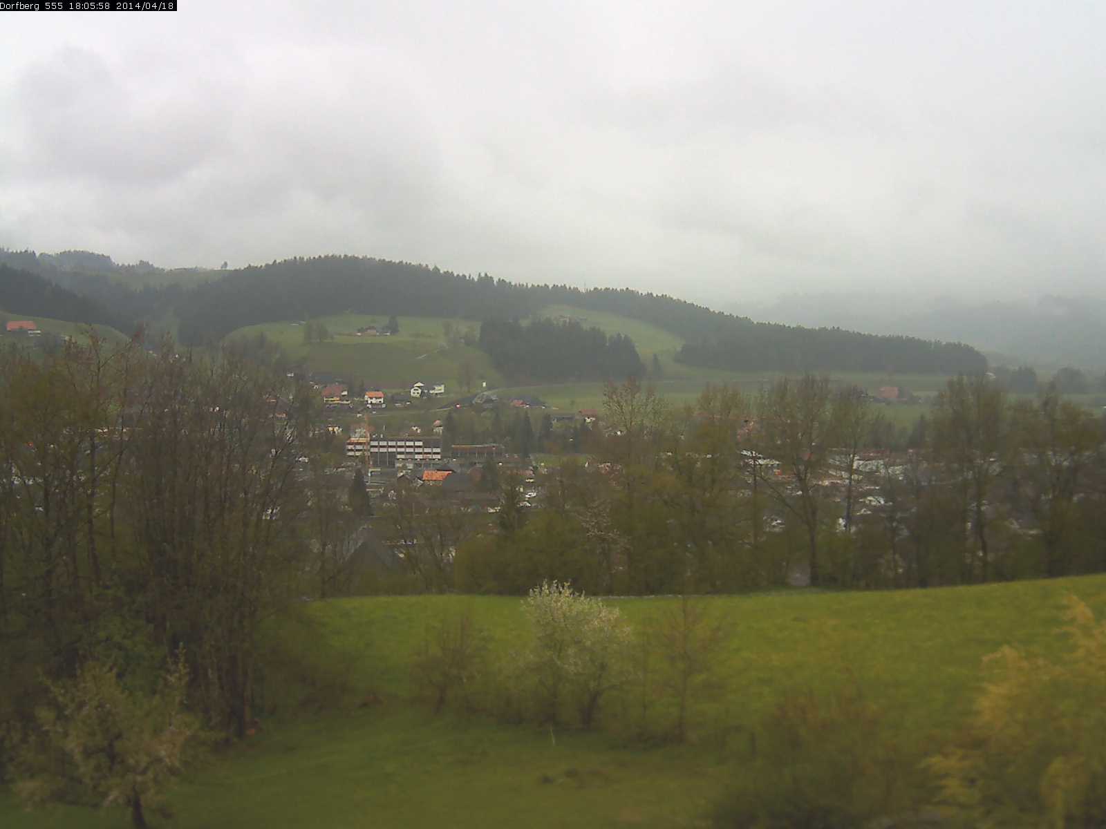 Webcam-Bild: Aussicht vom Dorfberg in Langnau 20140418-180600