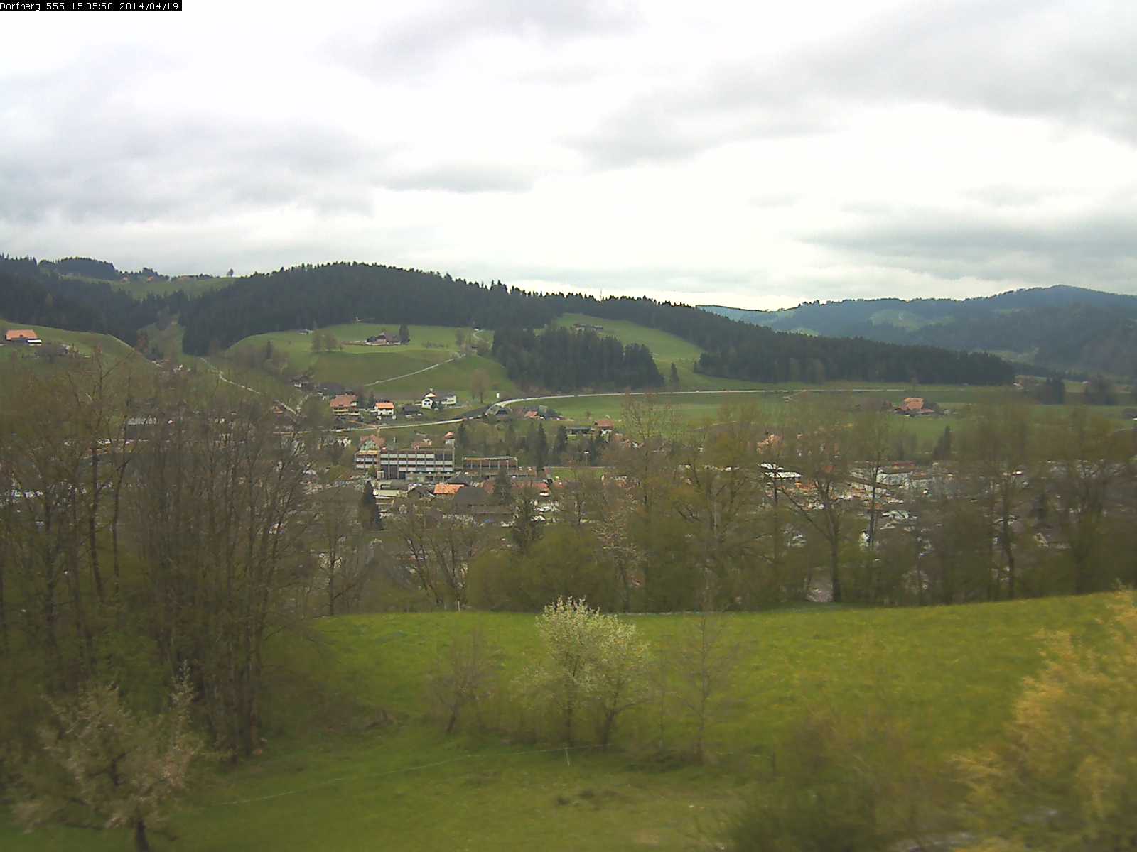 Webcam-Bild: Aussicht vom Dorfberg in Langnau 20140419-150600