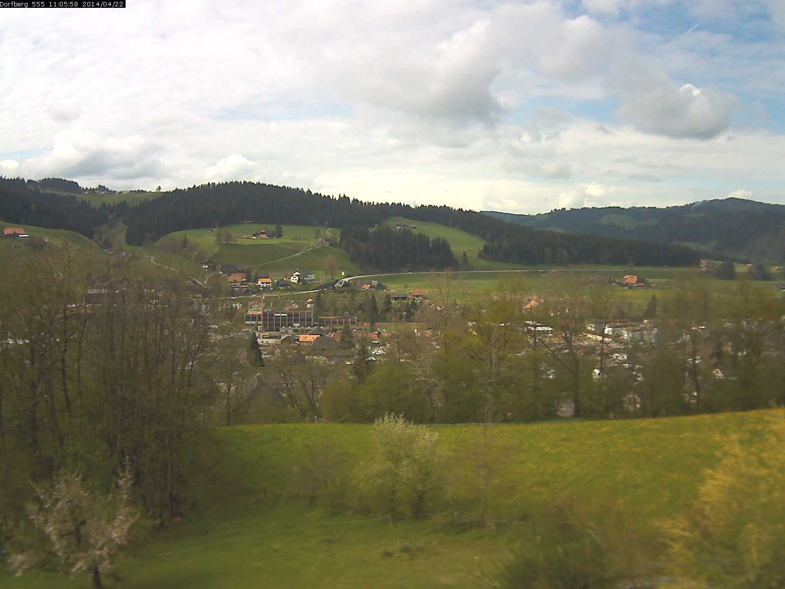 Webcam-Bild: Aussicht vom Dorfberg in Langnau 20140422-110600