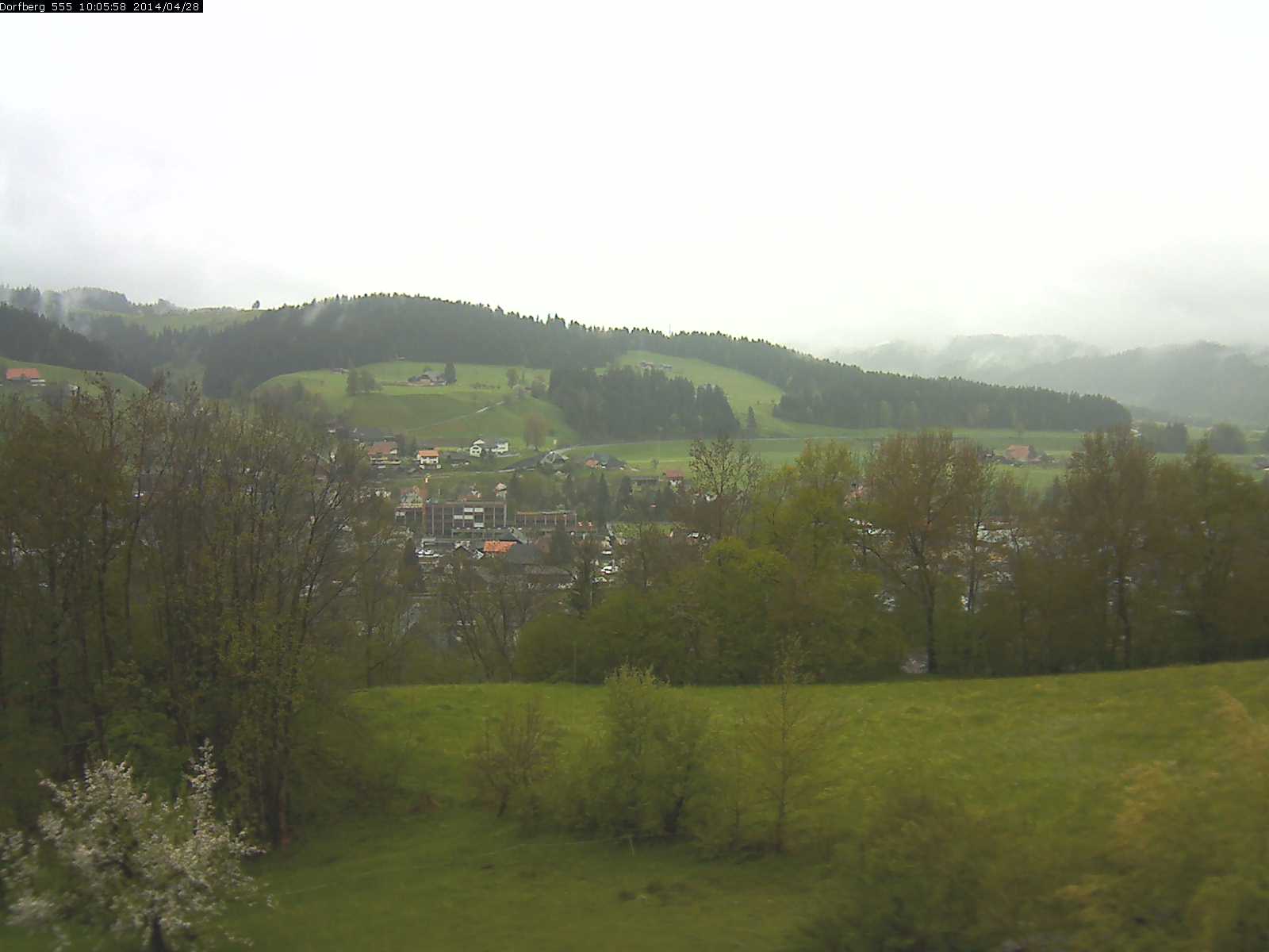 Webcam-Bild: Aussicht vom Dorfberg in Langnau 20140428-100600