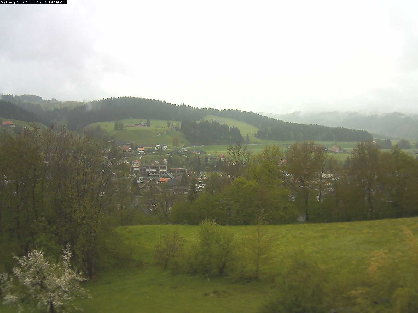 Webcam-Bild: Aussicht vom Dorfberg in Langnau 20140428-170600