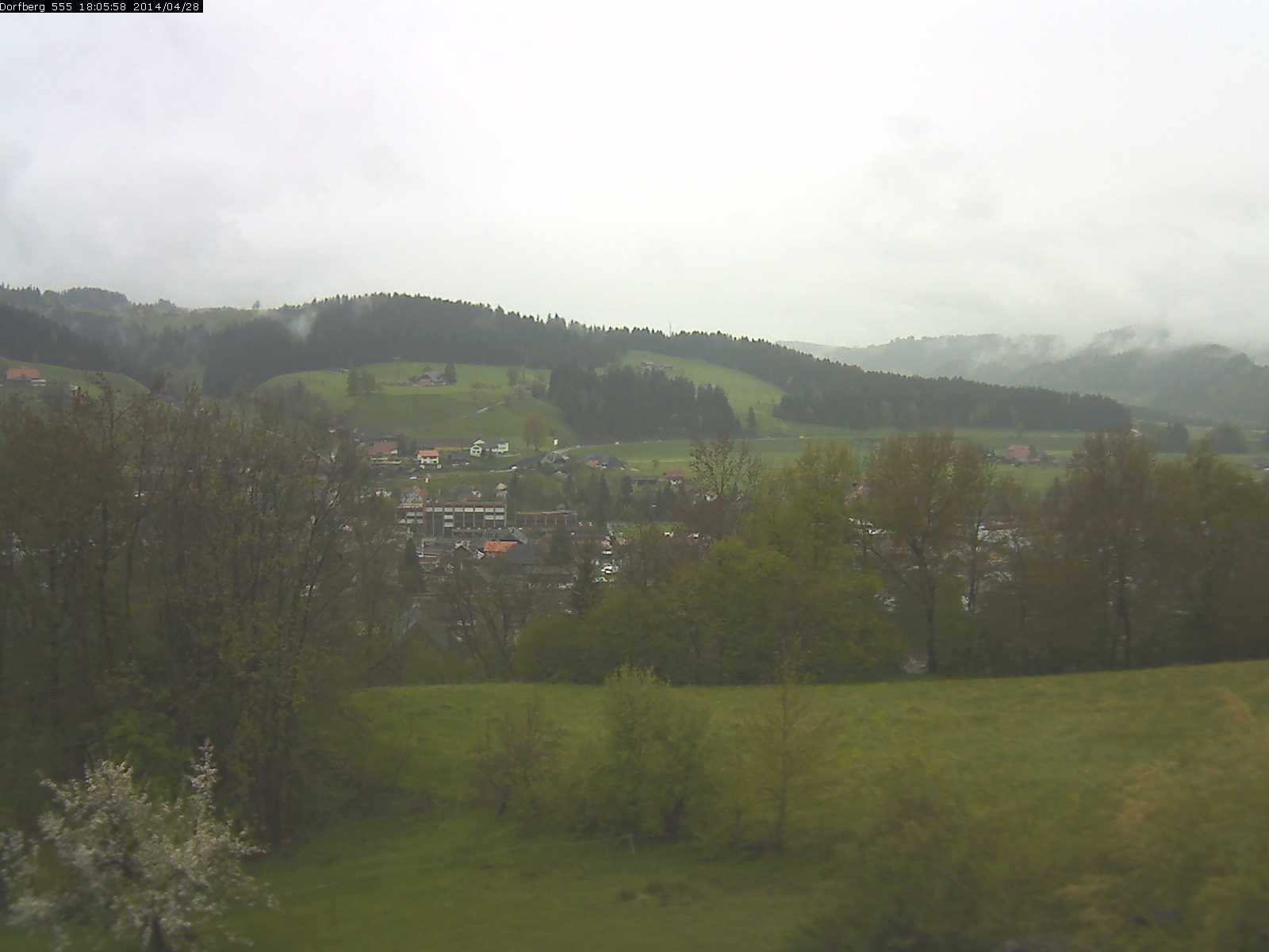 Webcam-Bild: Aussicht vom Dorfberg in Langnau 20140428-180600