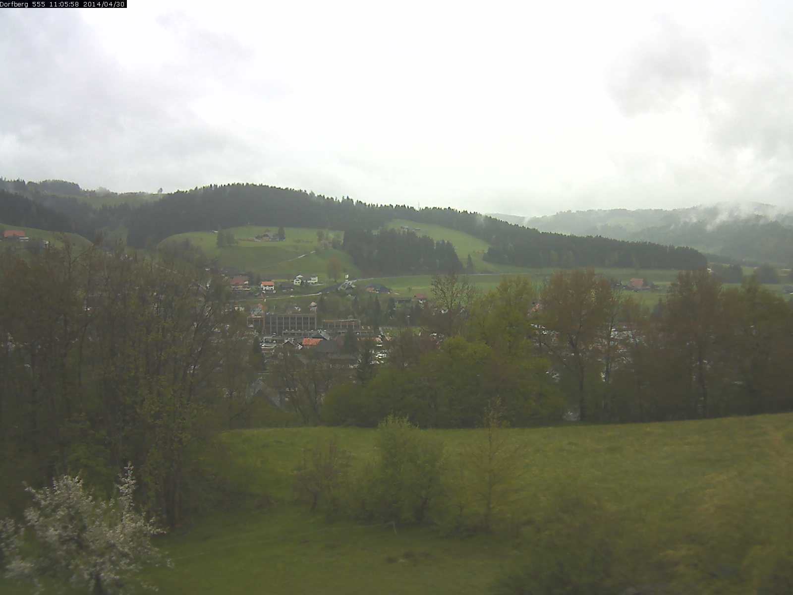 Webcam-Bild: Aussicht vom Dorfberg in Langnau 20140430-110600