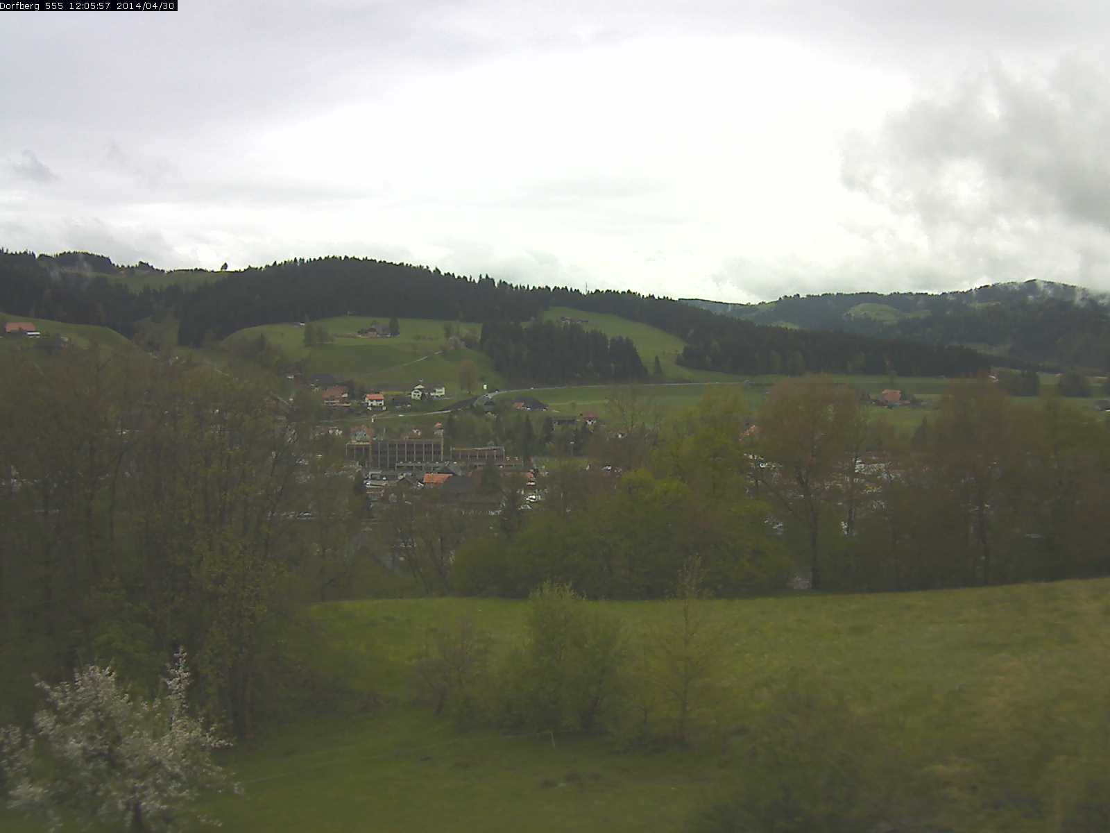 Webcam-Bild: Aussicht vom Dorfberg in Langnau 20140430-120600
