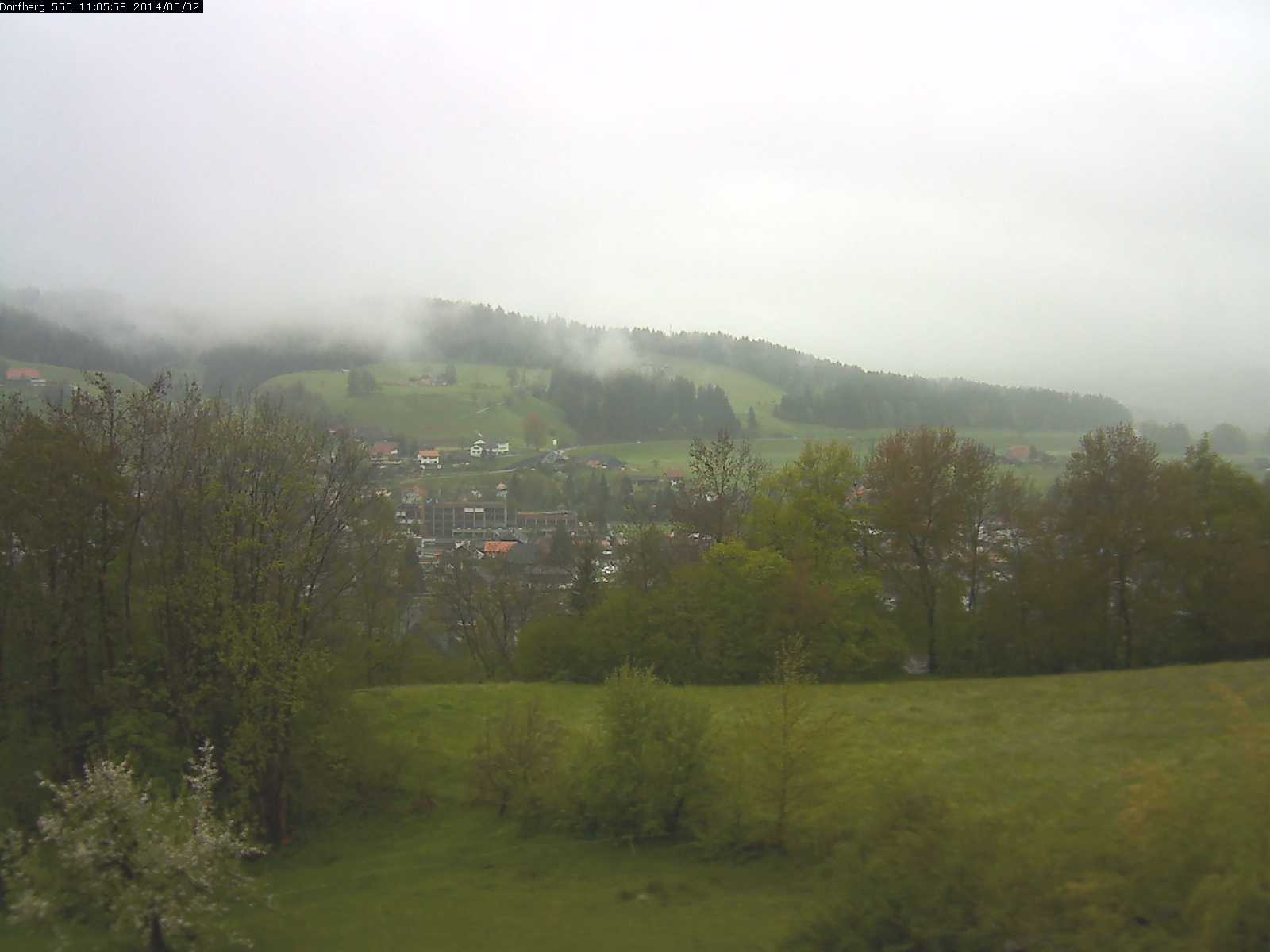 Webcam-Bild: Aussicht vom Dorfberg in Langnau 20140502-110600