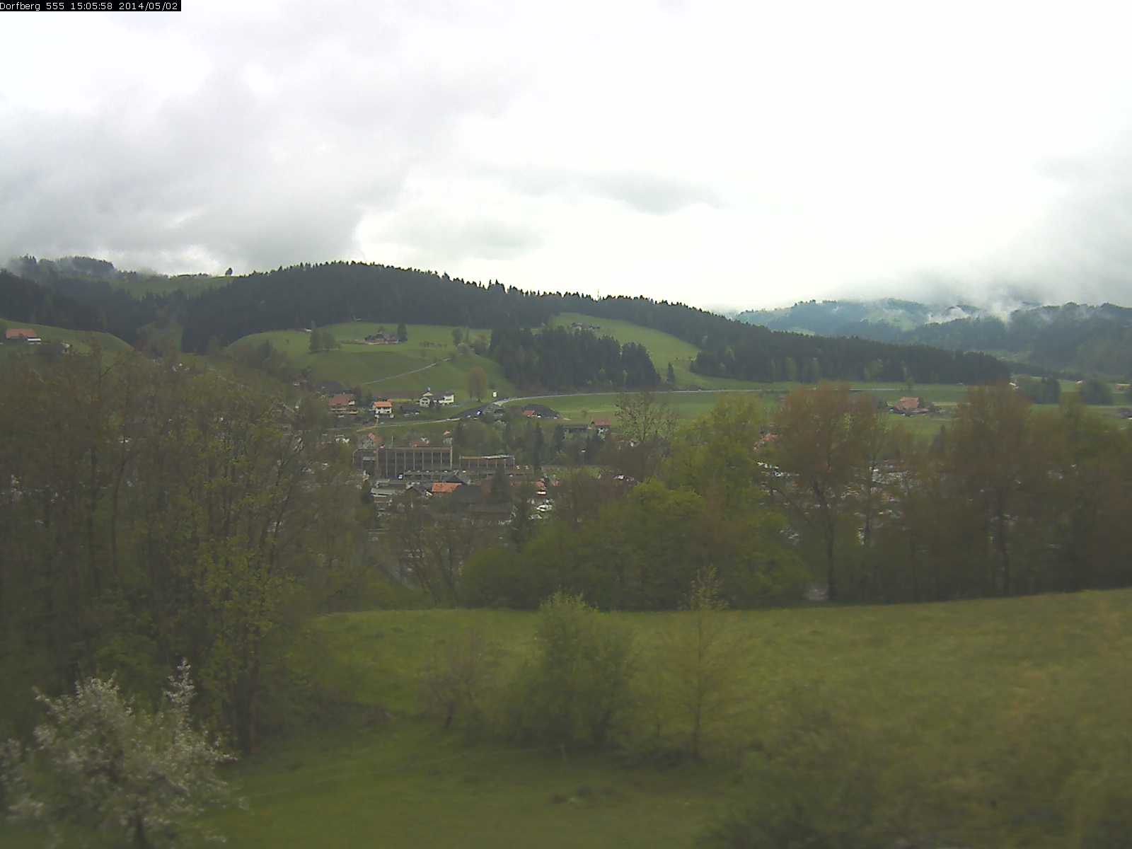 Webcam-Bild: Aussicht vom Dorfberg in Langnau 20140502-150600