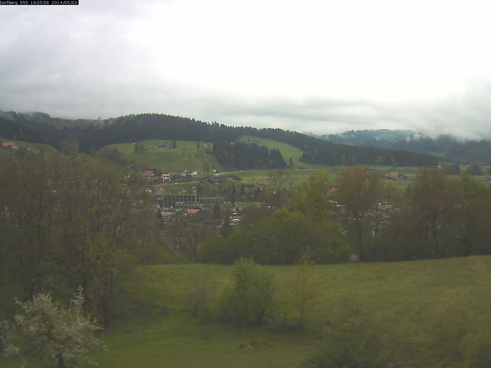 Webcam-Bild: Aussicht vom Dorfberg in Langnau 20140502-160600
