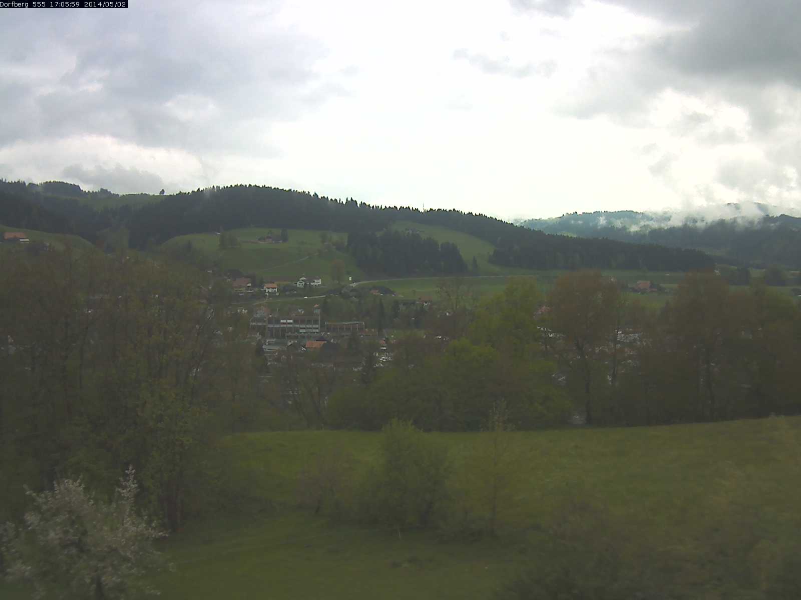 Webcam-Bild: Aussicht vom Dorfberg in Langnau 20140502-170600