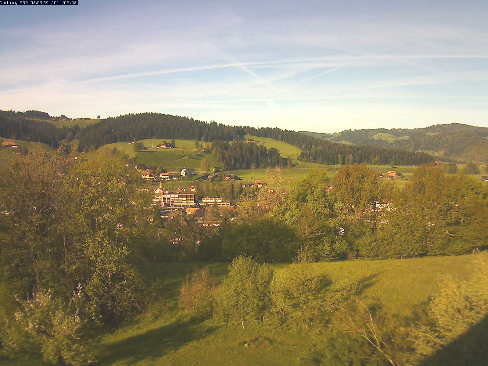 Webcam-Bild: Aussicht vom Dorfberg in Langnau 20140508-080600