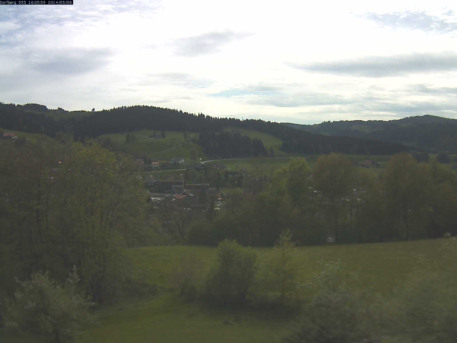 Webcam-Bild: Aussicht vom Dorfberg in Langnau 20140508-160600