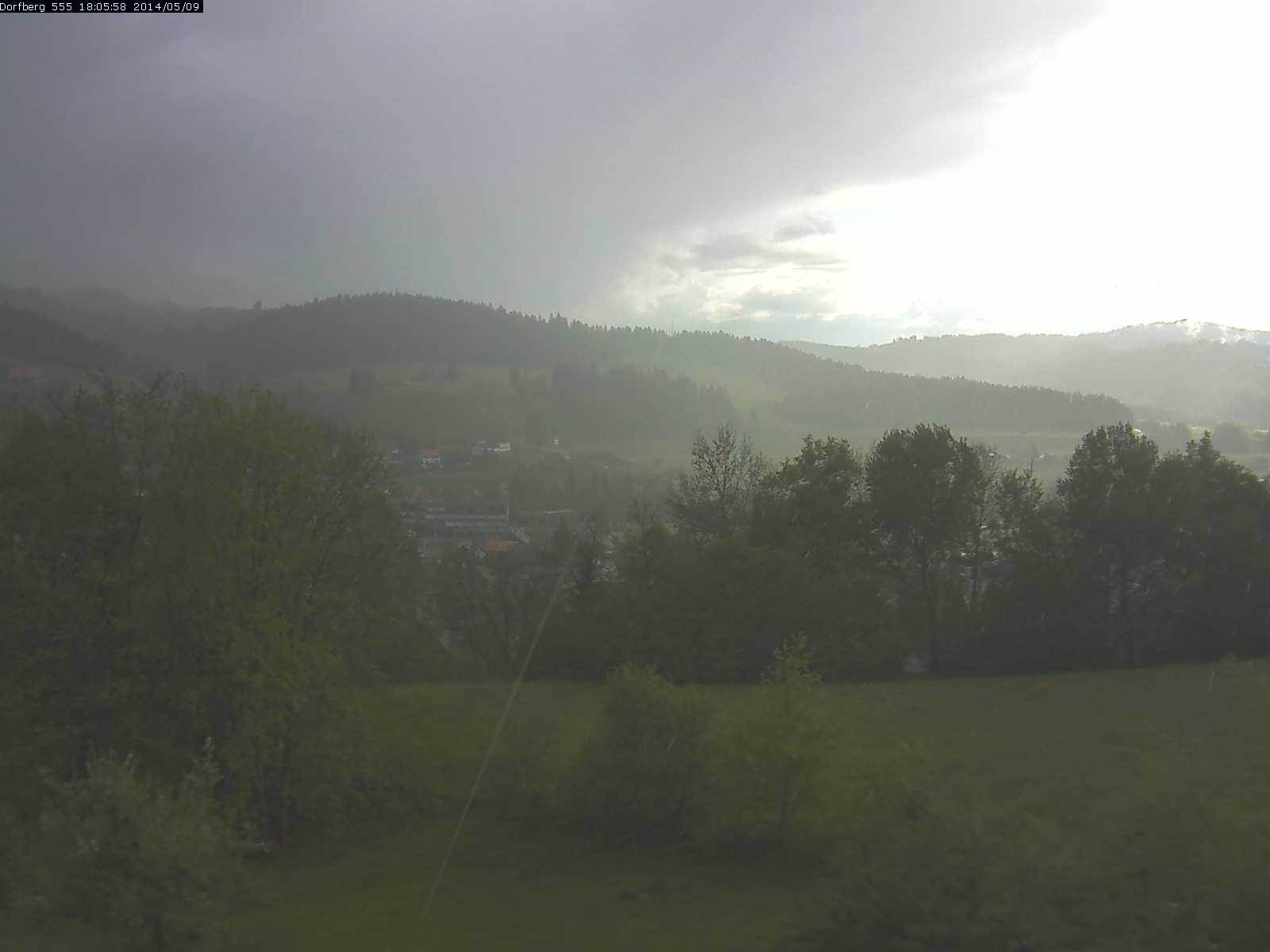 Webcam-Bild: Aussicht vom Dorfberg in Langnau 20140509-180600