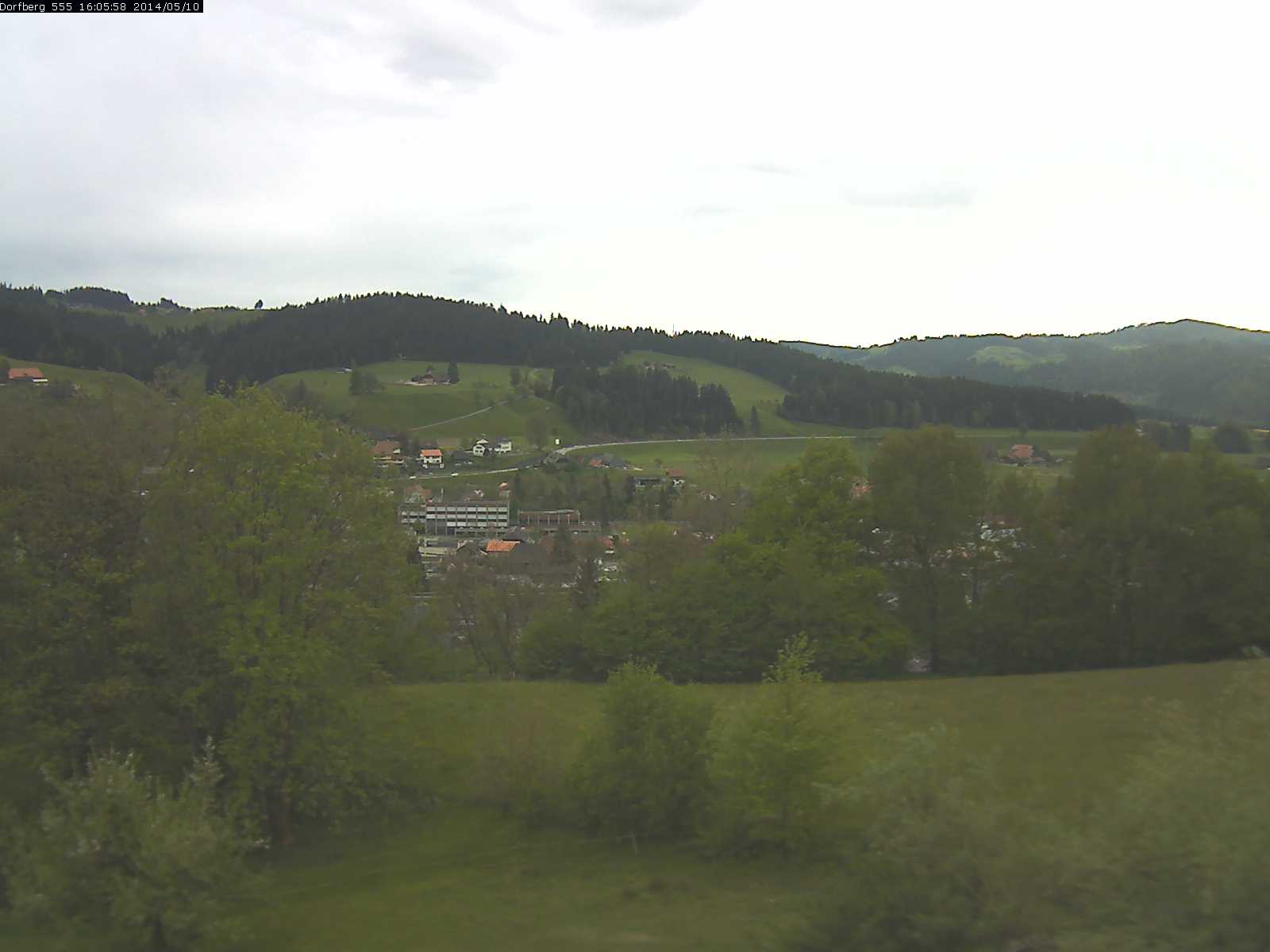 Webcam-Bild: Aussicht vom Dorfberg in Langnau 20140510-160600