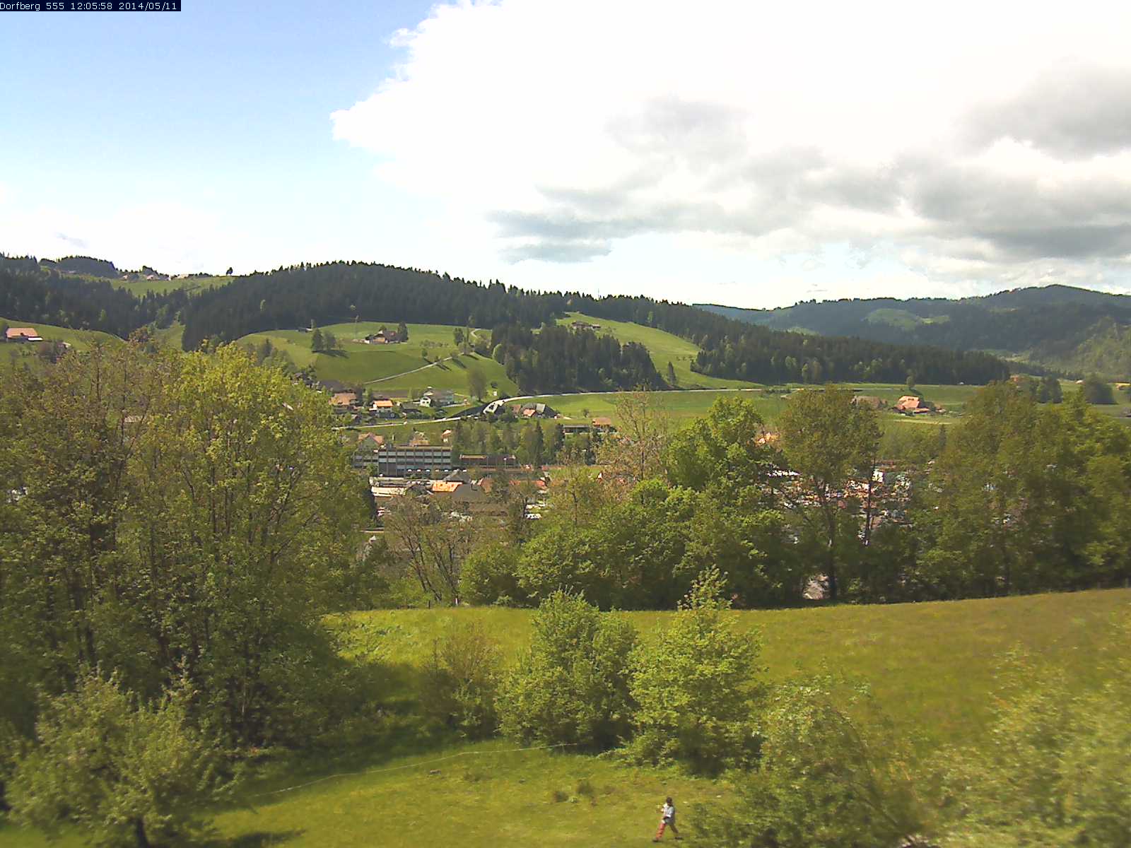 Webcam-Bild: Aussicht vom Dorfberg in Langnau 20140511-120600