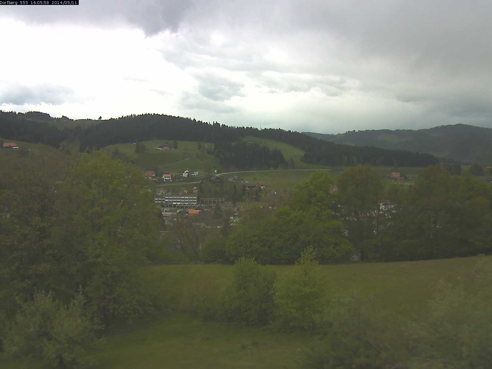 Webcam-Bild: Aussicht vom Dorfberg in Langnau 20140511-160600