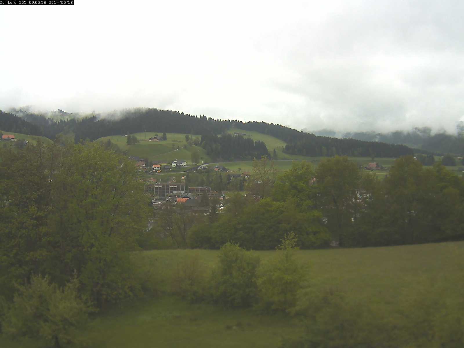 Webcam-Bild: Aussicht vom Dorfberg in Langnau 20140513-090600