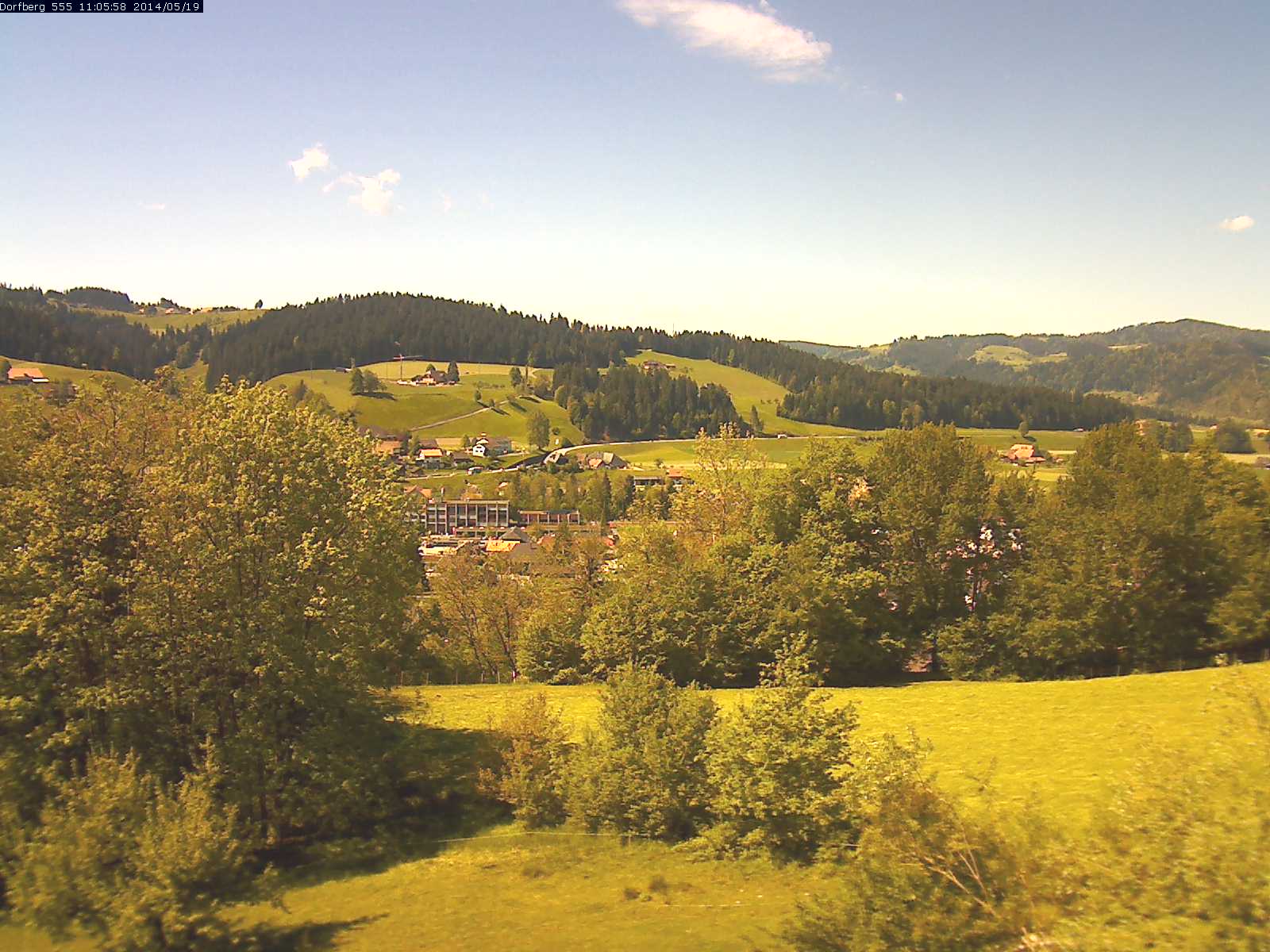 Webcam-Bild: Aussicht vom Dorfberg in Langnau 20140519-110600