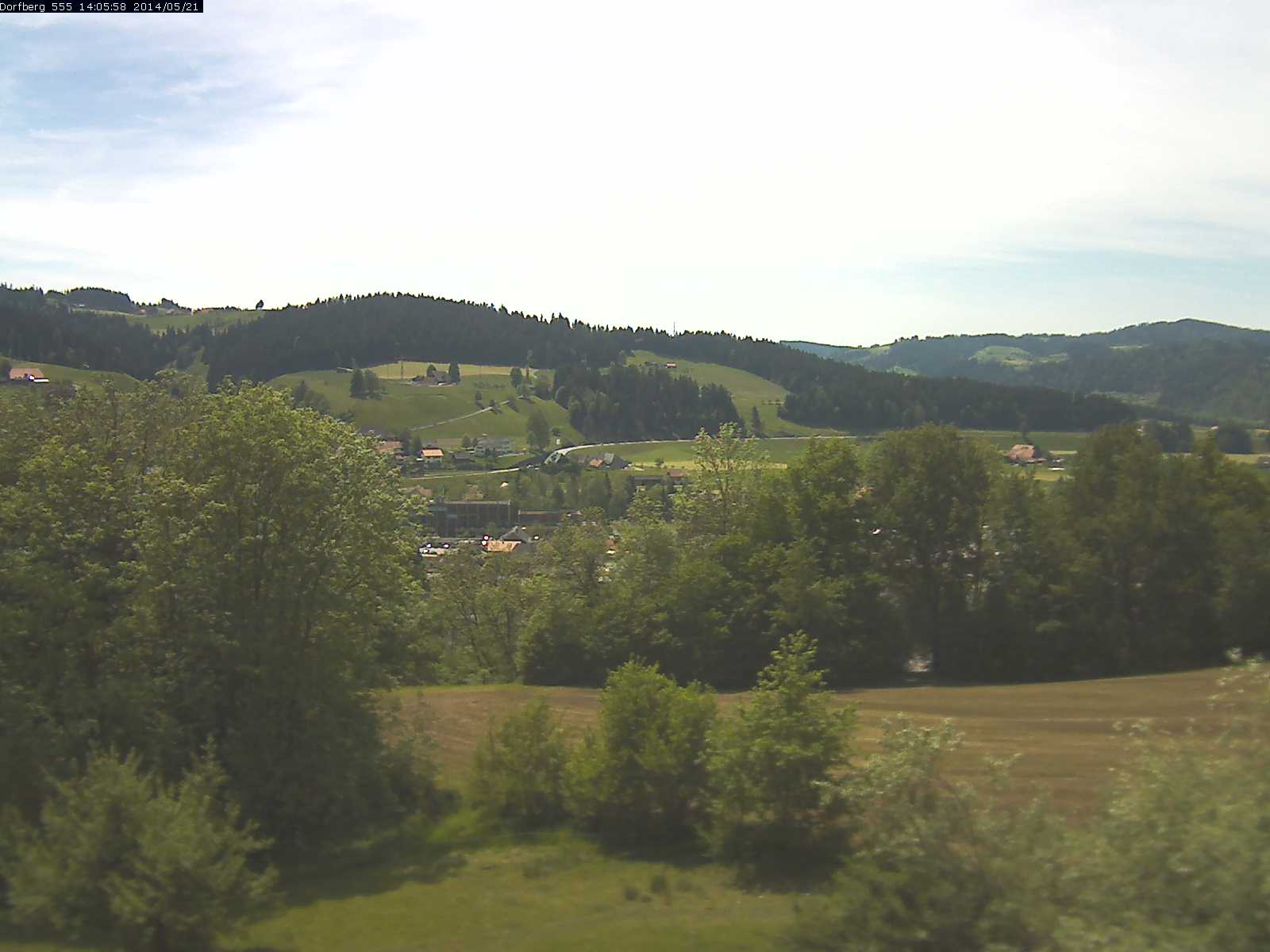 Webcam-Bild: Aussicht vom Dorfberg in Langnau 20140521-140600
