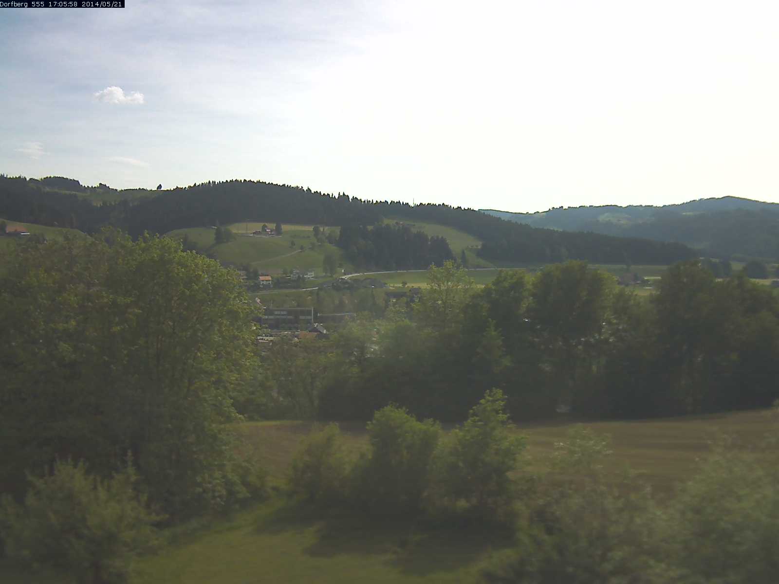 Webcam-Bild: Aussicht vom Dorfberg in Langnau 20140521-170600