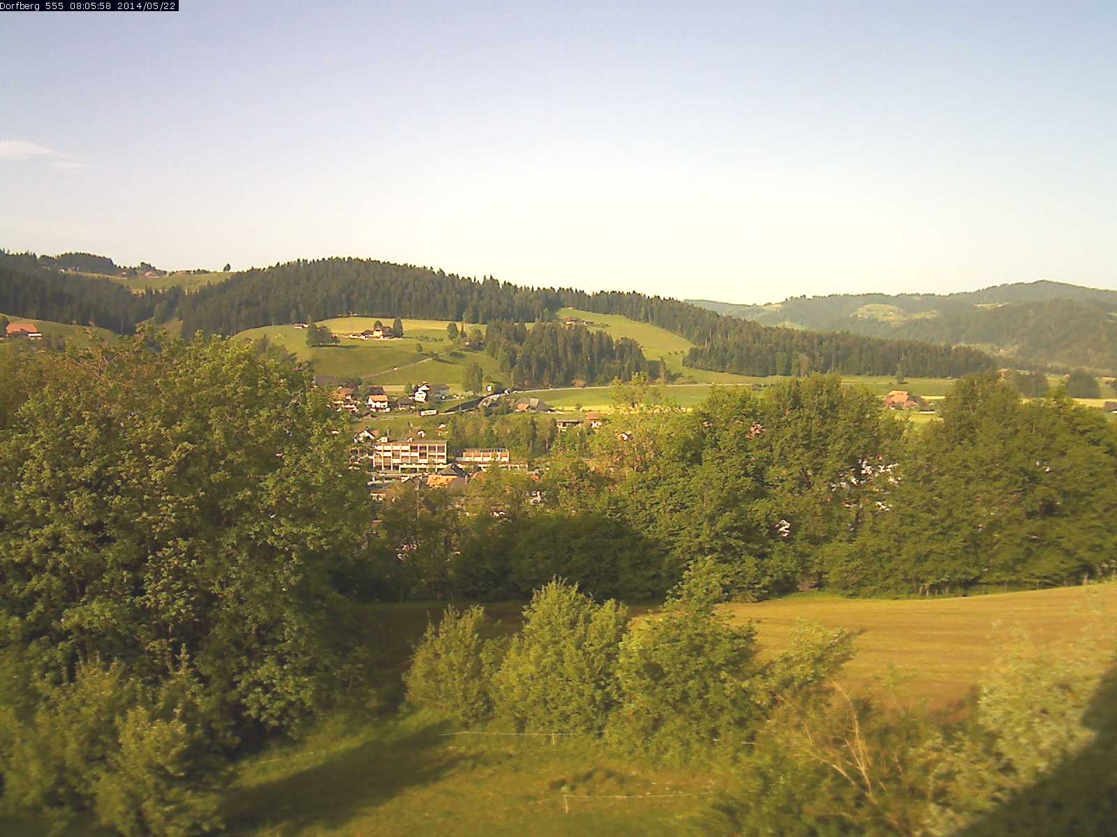 Webcam-Bild: Aussicht vom Dorfberg in Langnau 20140522-080600