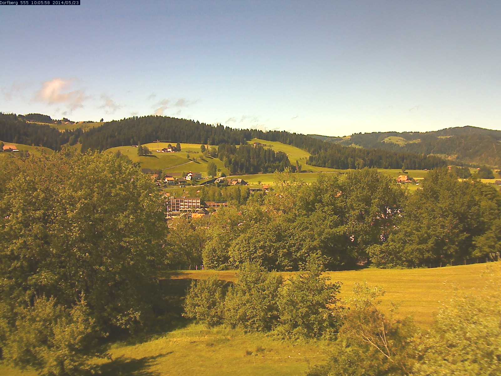 Webcam-Bild: Aussicht vom Dorfberg in Langnau 20140523-100600