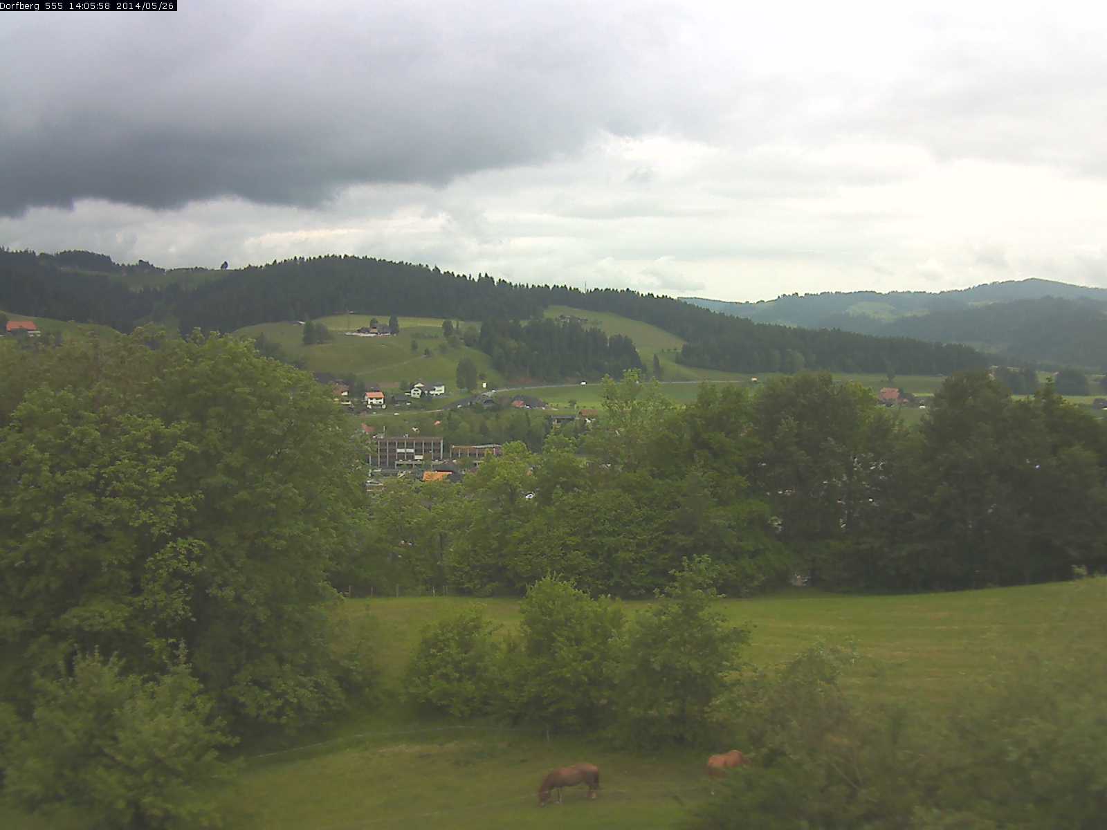 Webcam-Bild: Aussicht vom Dorfberg in Langnau 20140526-140600
