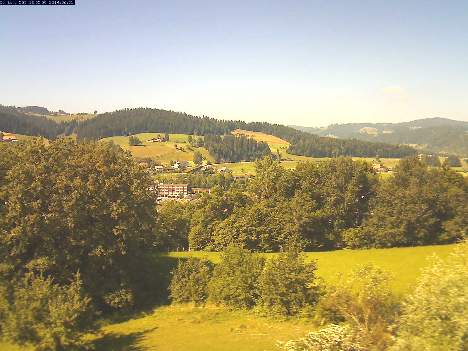 Webcam-Bild: Aussicht vom Dorfberg in Langnau 20140621-100600