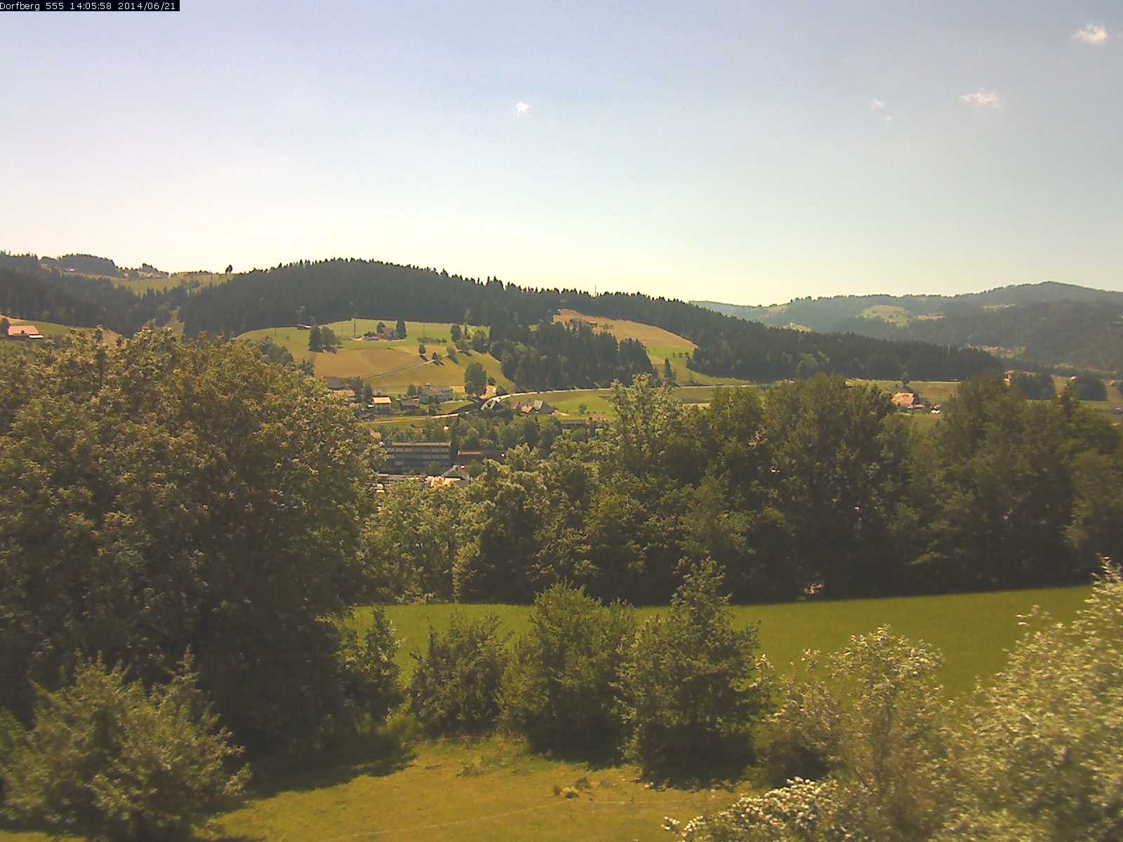 Webcam-Bild: Aussicht vom Dorfberg in Langnau 20140621-140600