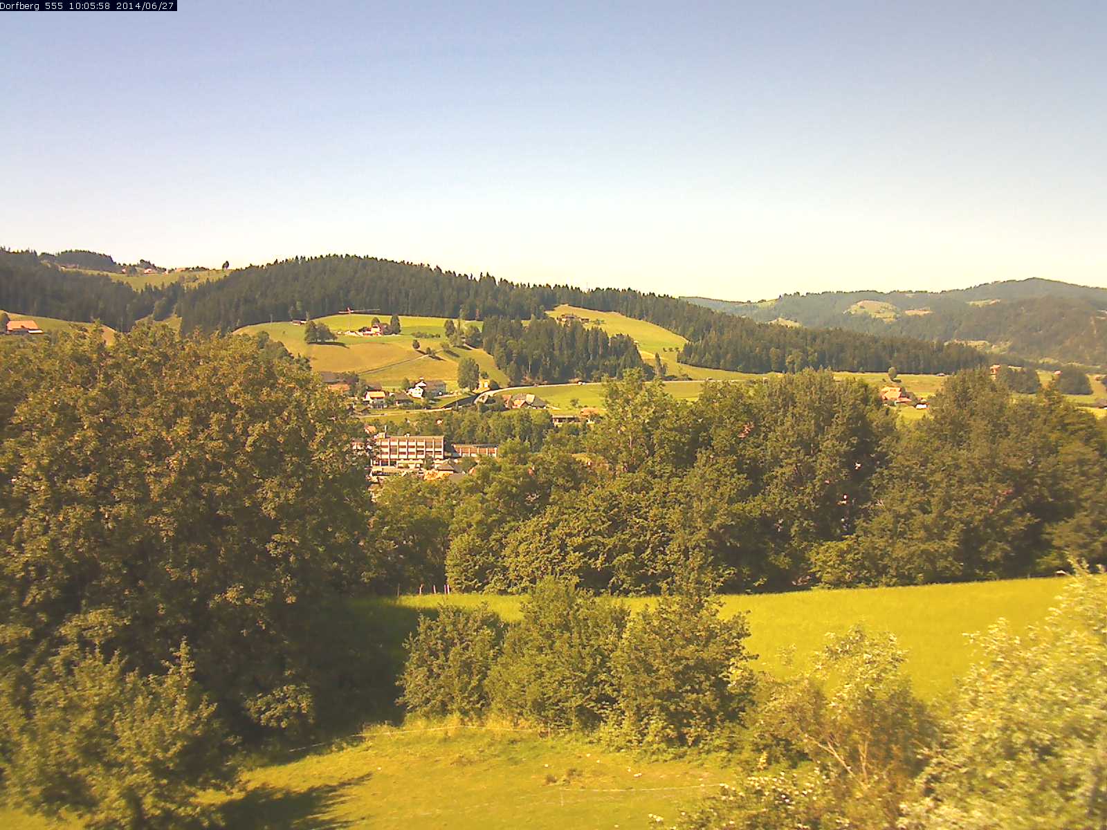 Webcam-Bild: Aussicht vom Dorfberg in Langnau 20140627-100600