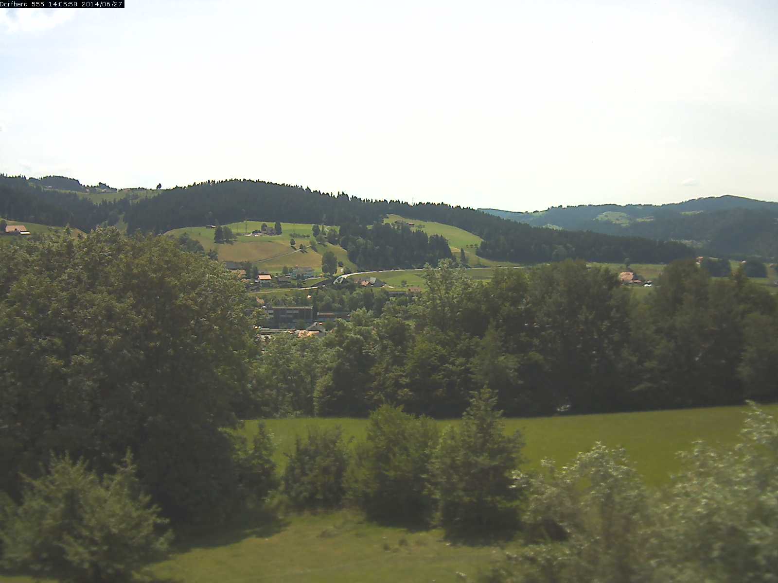 Webcam-Bild: Aussicht vom Dorfberg in Langnau 20140627-140600