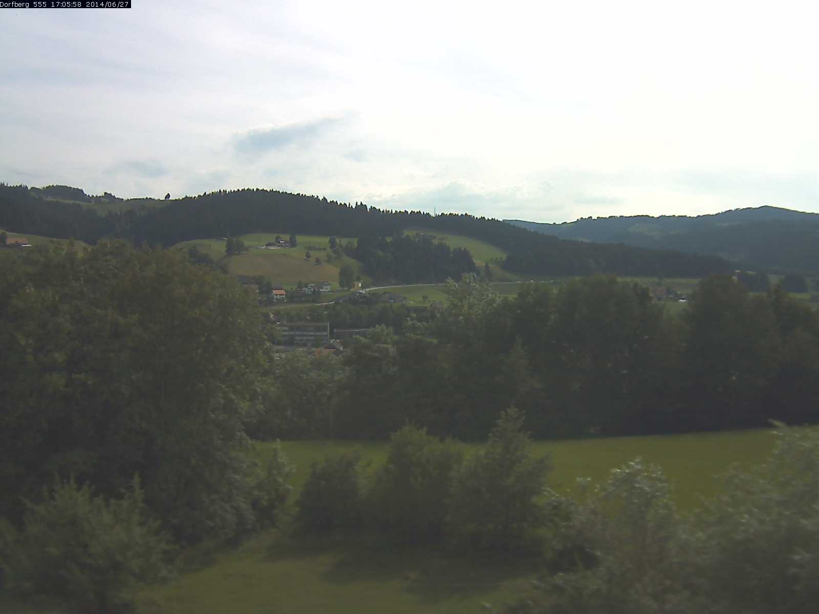 Webcam-Bild: Aussicht vom Dorfberg in Langnau 20140627-170600