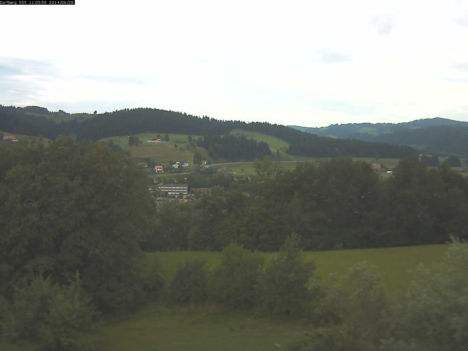 Webcam-Bild: Aussicht vom Dorfberg in Langnau 20140628-110600