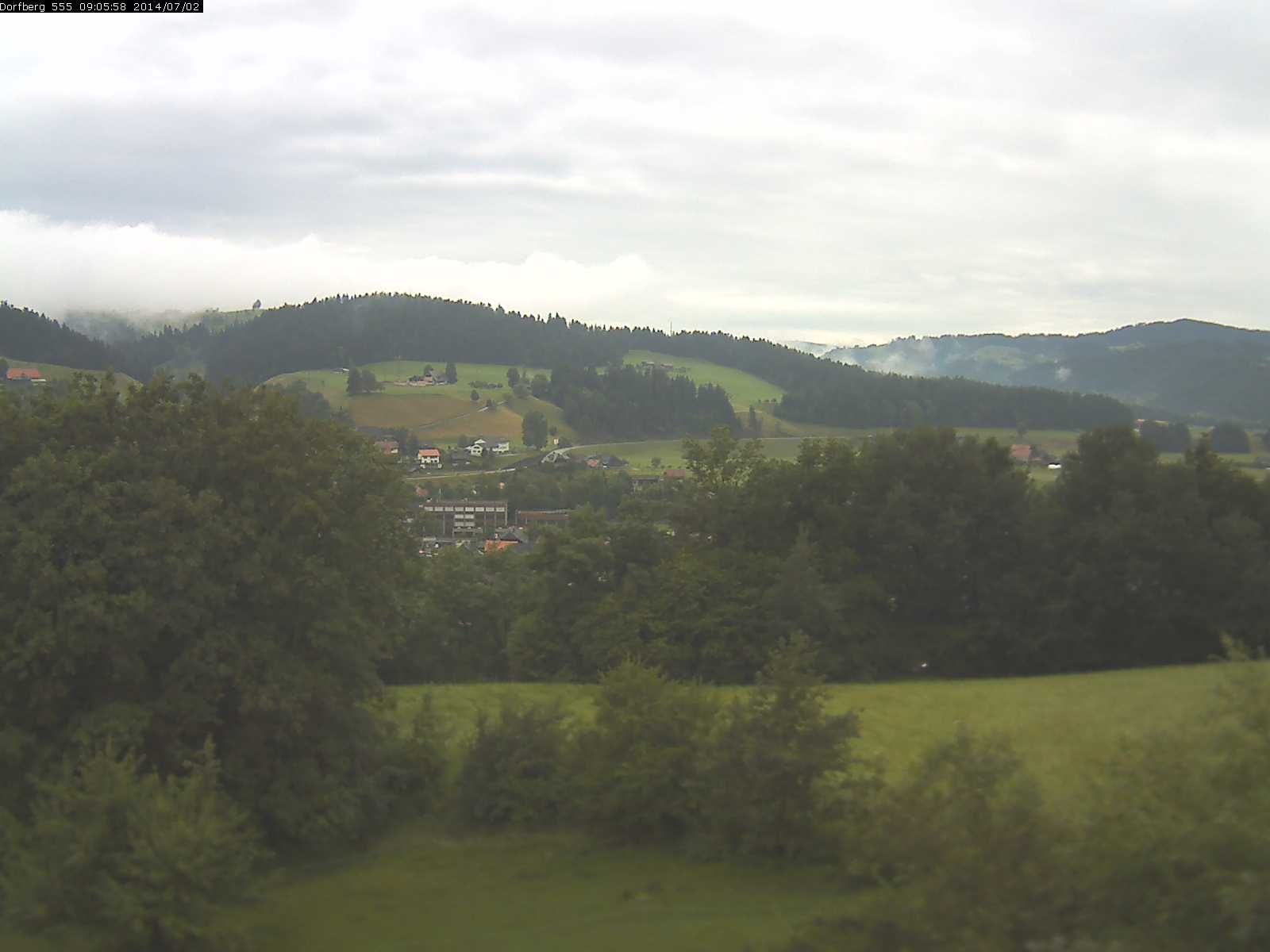 Webcam-Bild: Aussicht vom Dorfberg in Langnau 20140702-090600