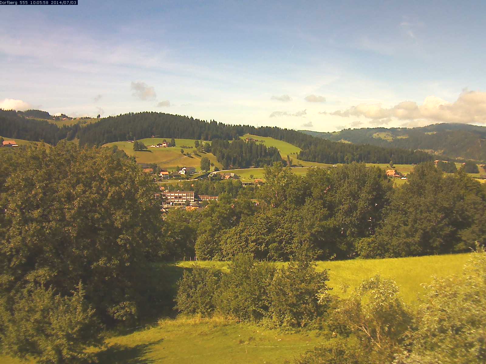 Webcam-Bild: Aussicht vom Dorfberg in Langnau 20140703-100600
