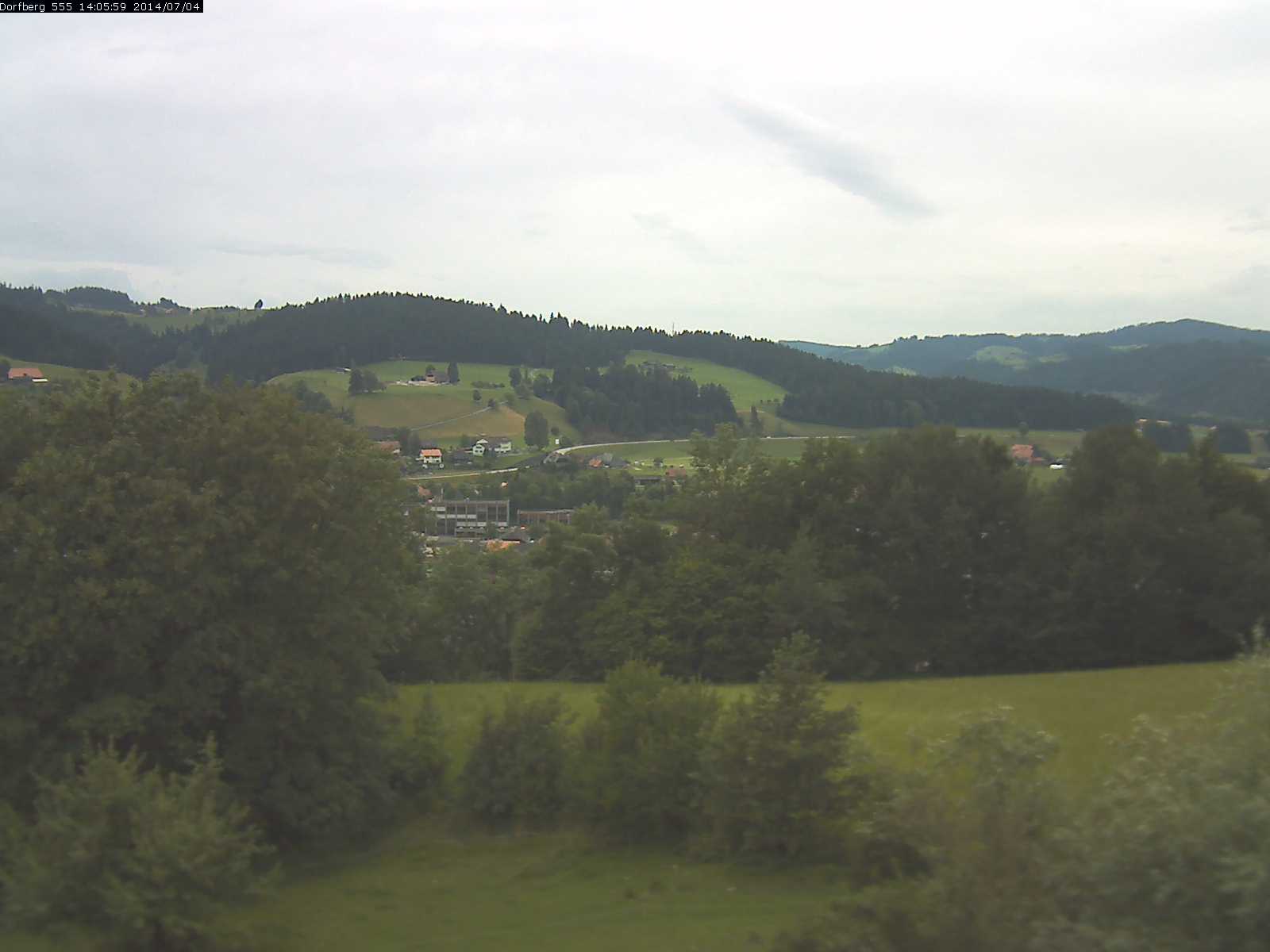 Webcam-Bild: Aussicht vom Dorfberg in Langnau 20140704-140600