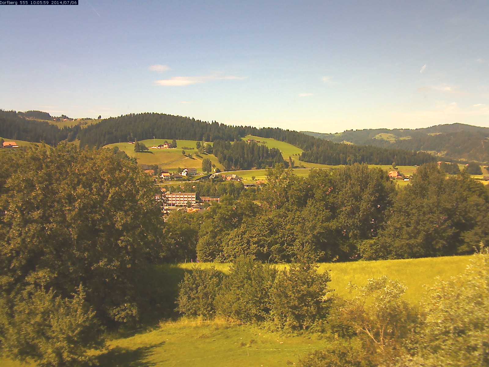 Webcam-Bild: Aussicht vom Dorfberg in Langnau 20140706-100600