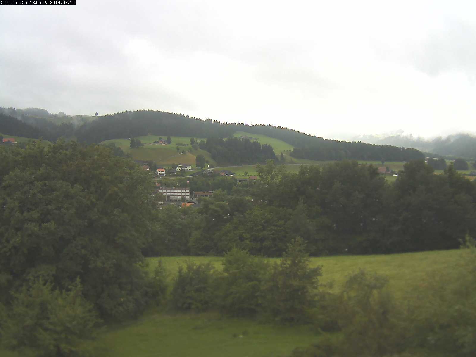 Webcam-Bild: Aussicht vom Dorfberg in Langnau 20140710-180600
