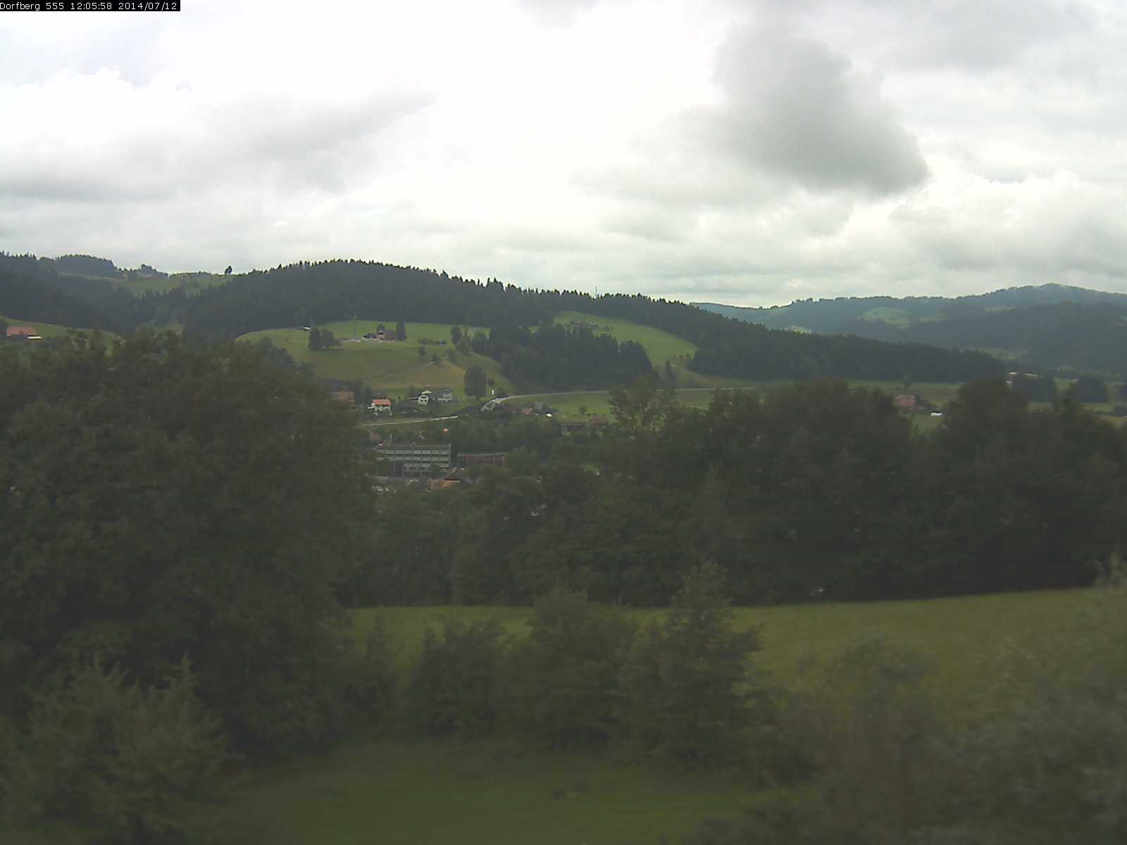 Webcam-Bild: Aussicht vom Dorfberg in Langnau 20140712-120600