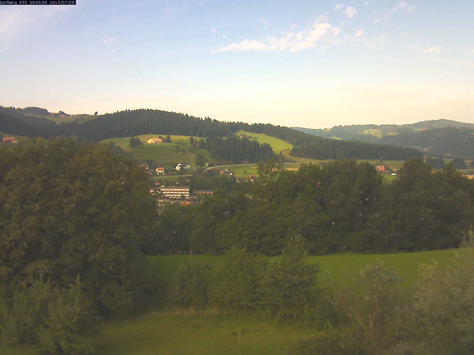 Webcam-Bild: Aussicht vom Dorfberg in Langnau 20140728-090600